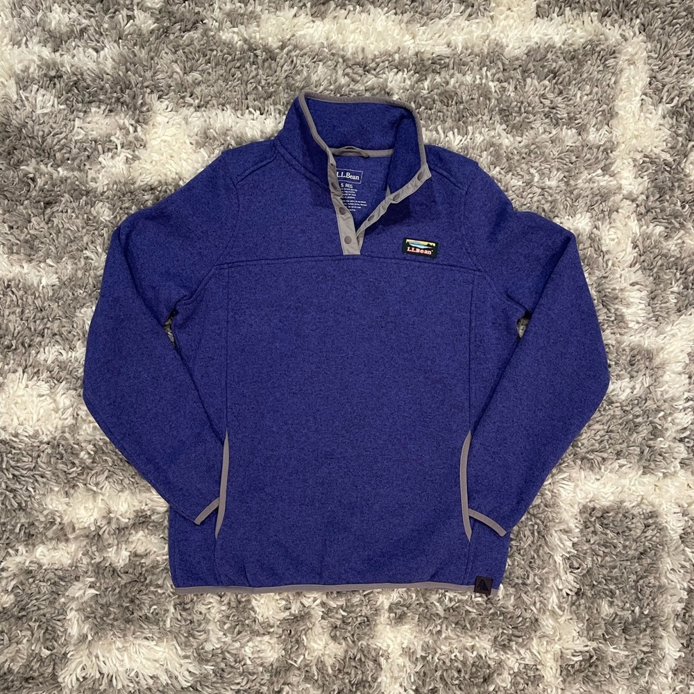 L.L. Bean Blue and Gray Women's Sweater